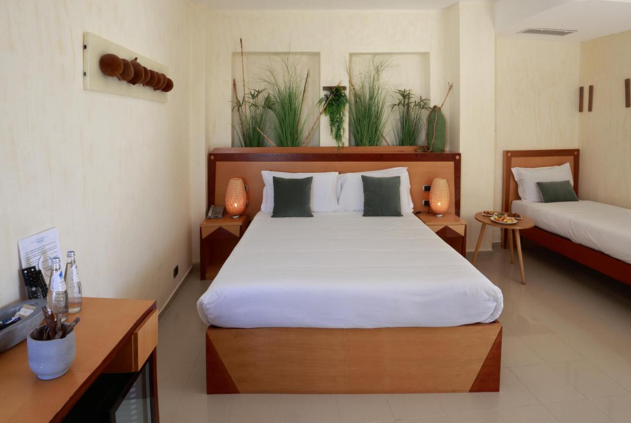 Piccadilly Rooms Restaurant And Beach Santa Maria al Bagno Εξωτερικό φωτογραφία