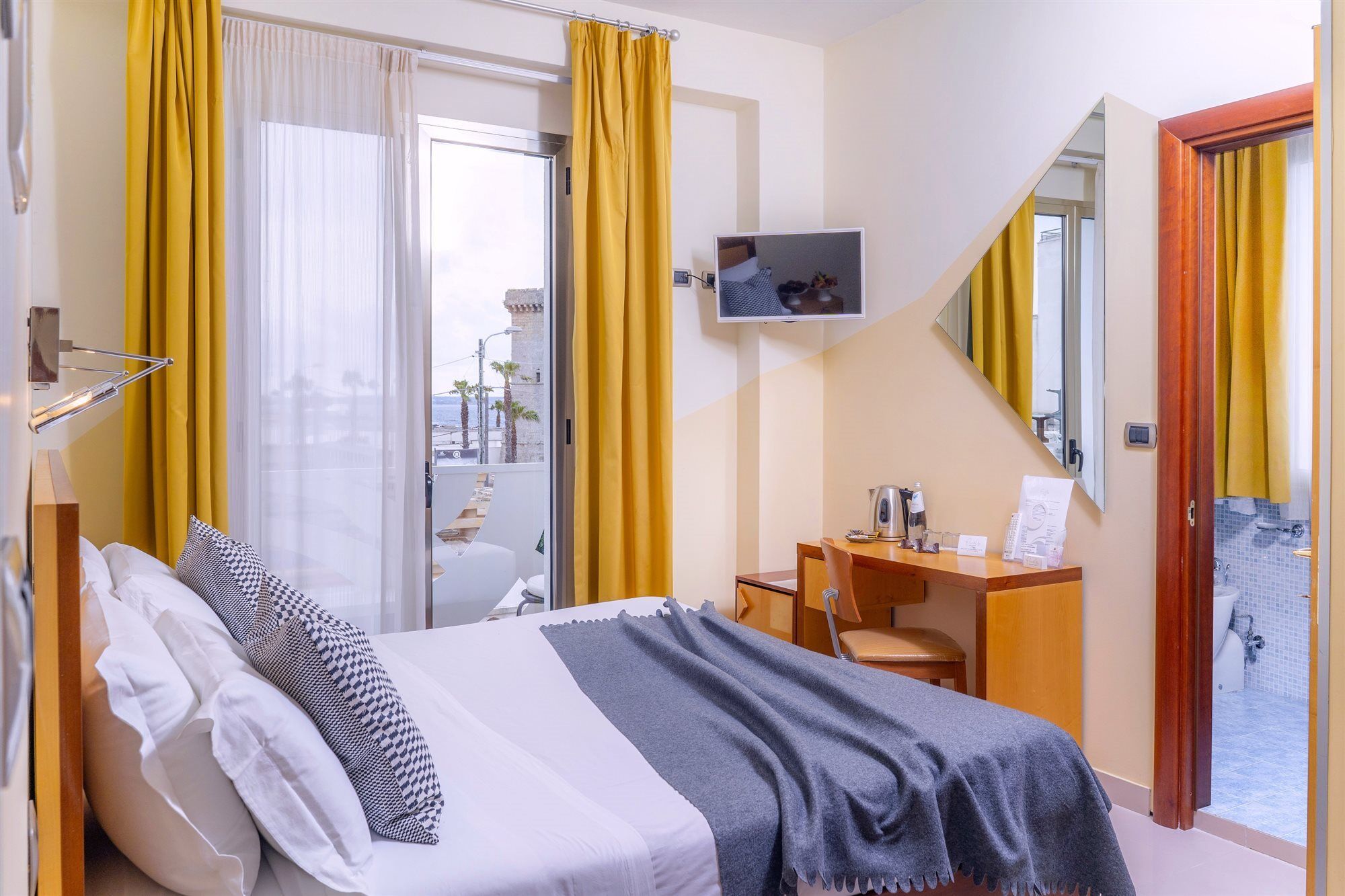 Piccadilly Rooms Restaurant And Beach Santa Maria al Bagno Εξωτερικό φωτογραφία